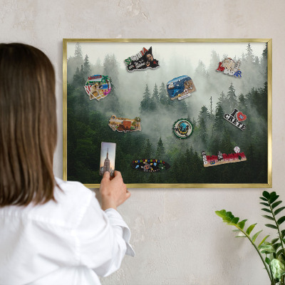 Magnettafel für Urlaubsmagnete in Goldrahmen Waldmagie