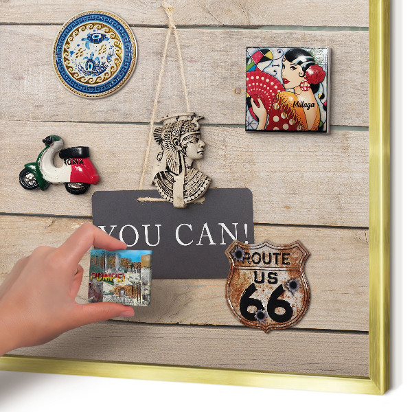 Magnettafel für Urlaubsmagnete in Goldrahmen Motivation jeden Tag