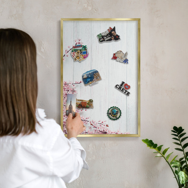 Magnettafel für Urlaubsmagnete in Goldrahmen Blühende Eleganz