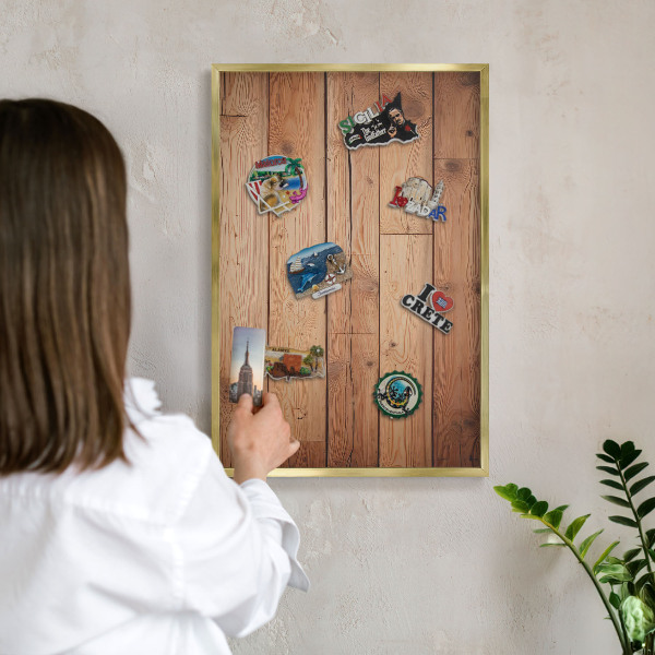 Magnettafel für Urlaubsmagnete in Goldrahmen Holzbretter
