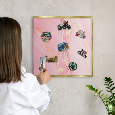 Magnettafel dekorativ bedruckt mit goldenem Rahmen Rosa Eleganz