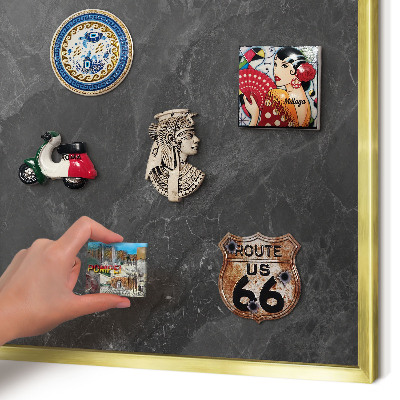 Magnettafel für Urlaubsmagnete in Goldrahmen Graue Eleganz