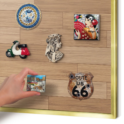Magnettafel für Urlaubsmagnete in Goldrahmen Holzmuster