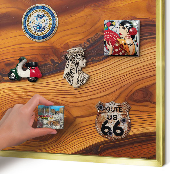 Magnettafel für Urlaubsmagnete in Goldrahmen Holzringe