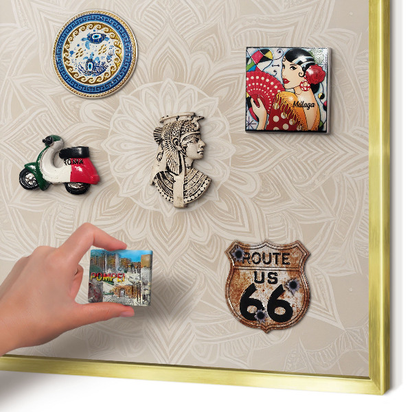 Magnettafel für Urlaubsmagnete in Goldrahmen Mandala-Muster