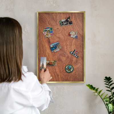 Magnettafel dekorativ bedruckt mit goldenem Rahmen Holzmaserung