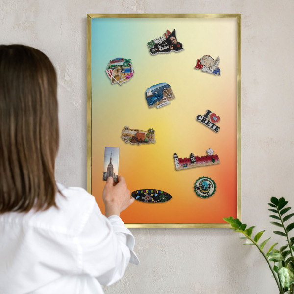 Magnettafel für Urlaubsmagnete in Goldrahmen Farbübergang