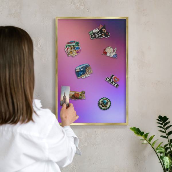 Magnettafel für Urlaubsmagnete in Goldrahmen Farben der Harmonie