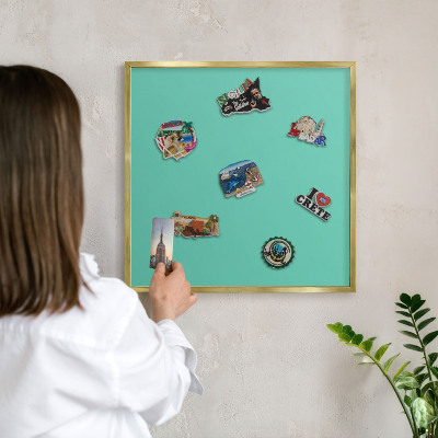 Magnettafel für Urlaubsmagnete in Goldrahmen Starke Minze