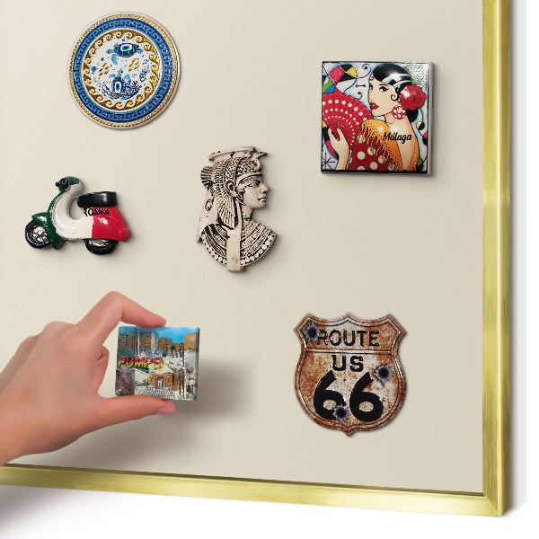 Magnettafel für Urlaubsmagnete in Goldrahmen Heller Stein