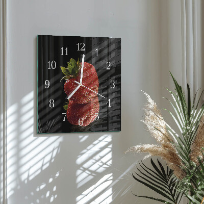 Wanduhr quadratisch Erdbeere