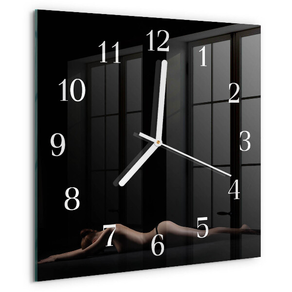 Wanduhr quadratisch Frau