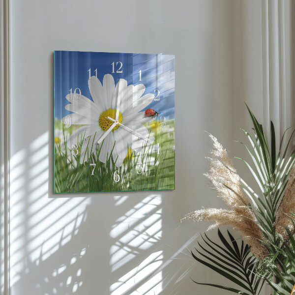 Wanduhr quadratisch Blume und Marienkäfer