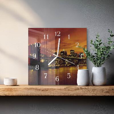 Wanduhr quadratisch Horizontale Brücke