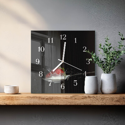 Wanduhr quadratisch Erdbeere
