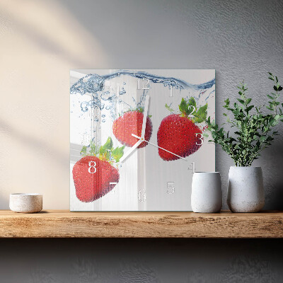 Wanduhr quadratisch Erdbeeren