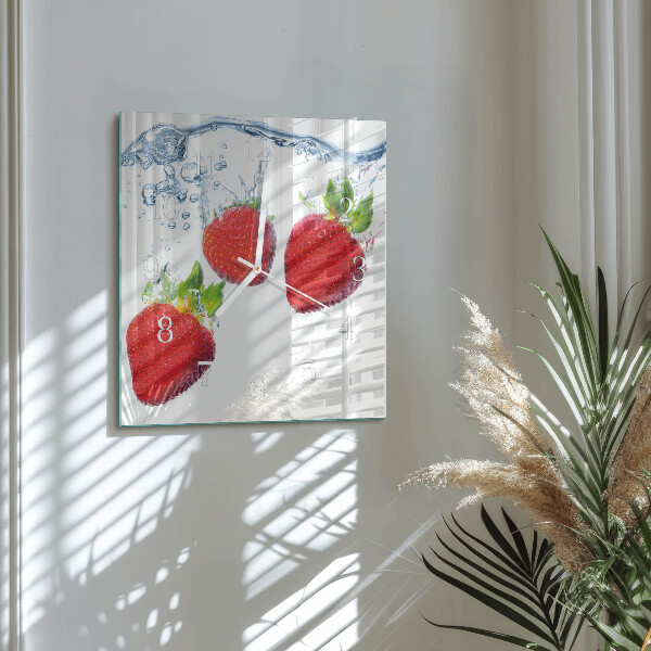 Wanduhr quadratisch Erdbeeren