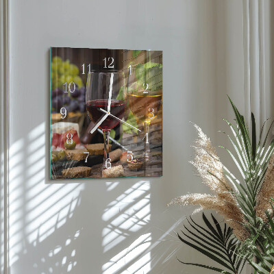 Wanduhr quadratisch Gläser Wein