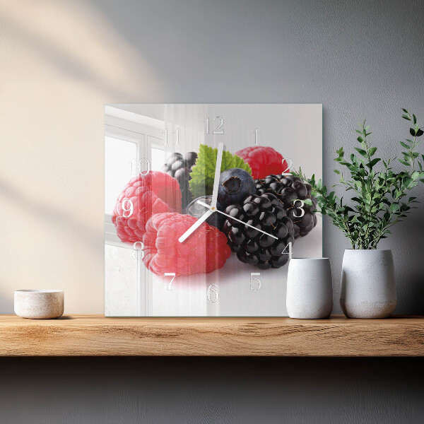 Wanduhr quadratisch Beeren