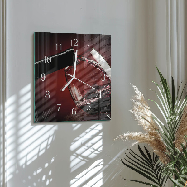 Wanduhr quadratisch Weinglas