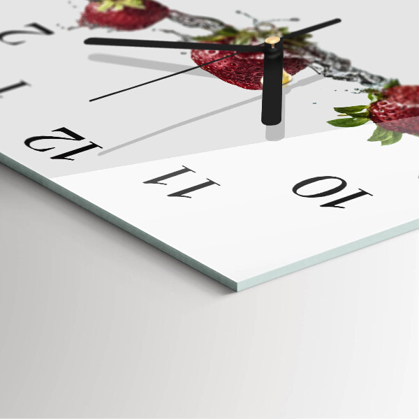 Wanduhr aus glas Erdbeeren in Wasser