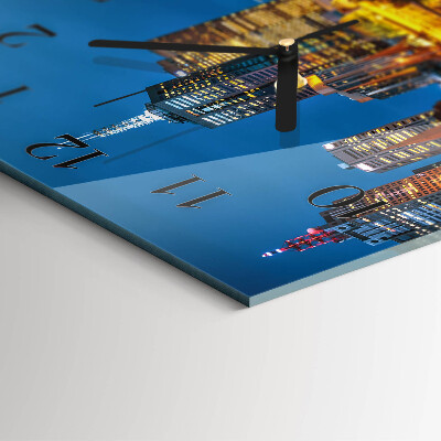 Wanduhr aus glas Stadt