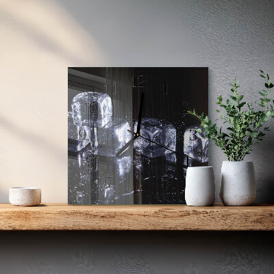 Wanduhr aus glas Eiswürfel