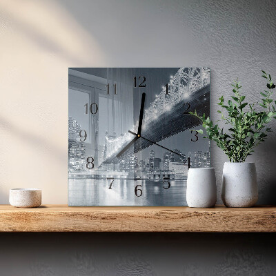 Wanduhr aus glas Brücke