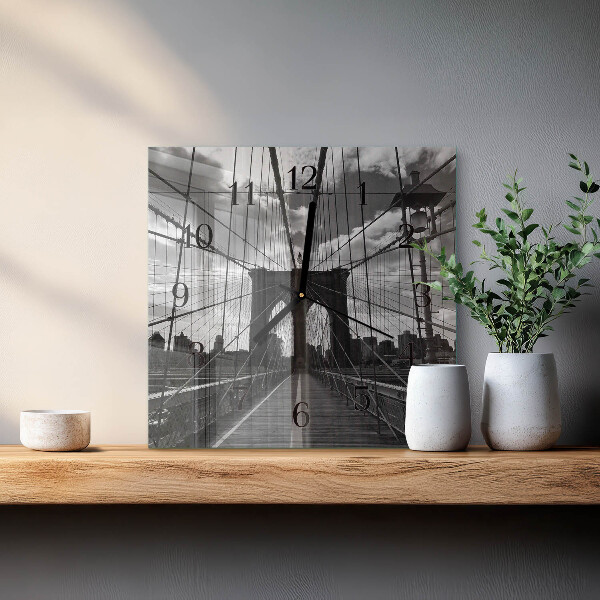 Wanduhr aus glas Brücke