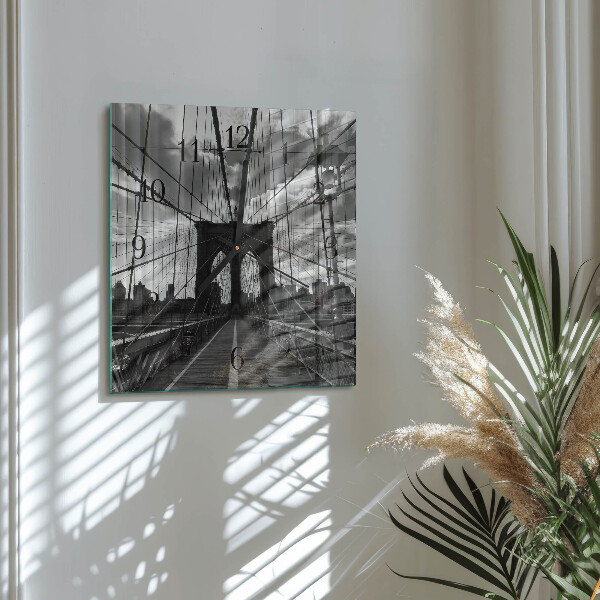 Wanduhr aus glas Brücke