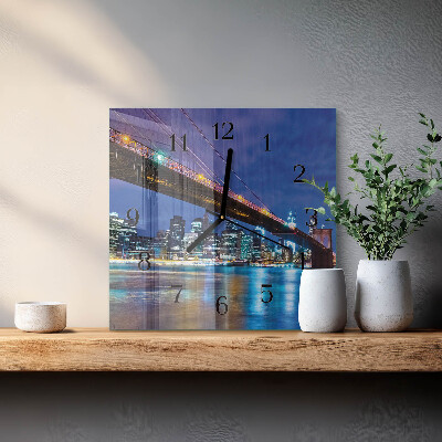 Wanduhr aus glas Brücke