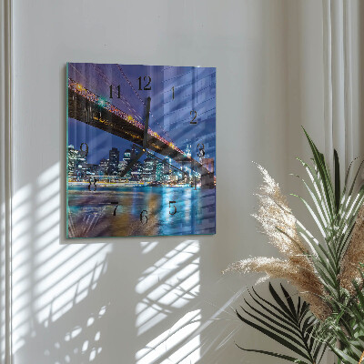 Wanduhr aus glas Brücke