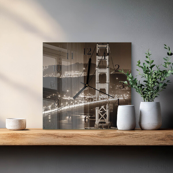 Wanduhr aus glas Brücke