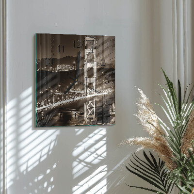Wanduhr aus glas Brücke