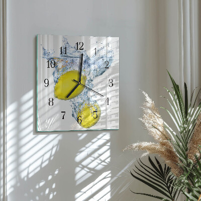 Wanduhr aus glas Zitronen in Wasser