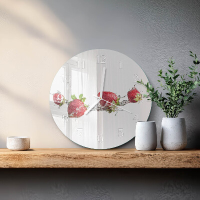 Glas wanduhr Erdbeeren in Wasser