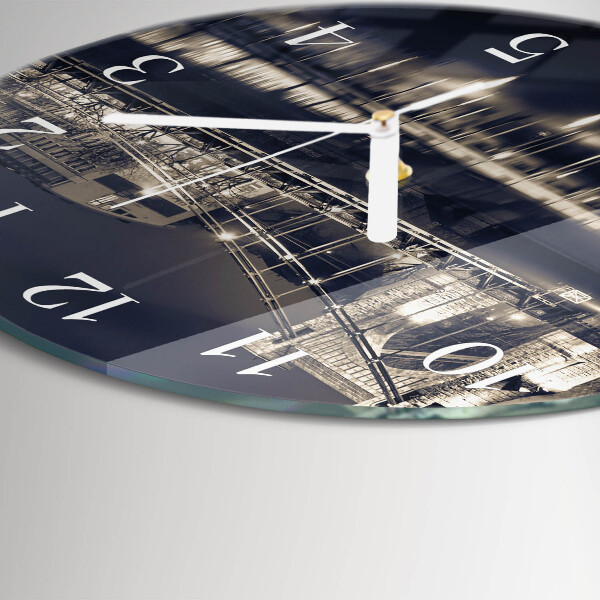 Glas wanduhr Brücke