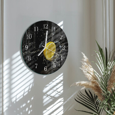 Glas wanduhr Zitronensäure