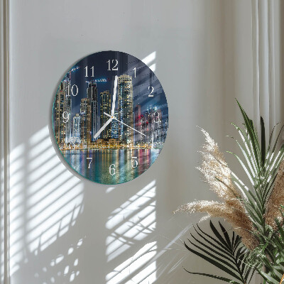 Glas wanduhr Abend in der Stadt