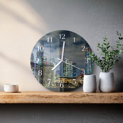 Glas wanduhr Abend in der Stadt