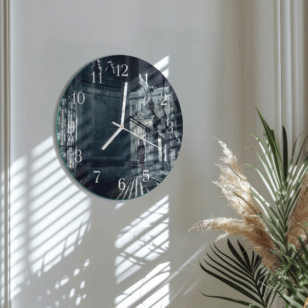 Glas wanduhr Hradschin