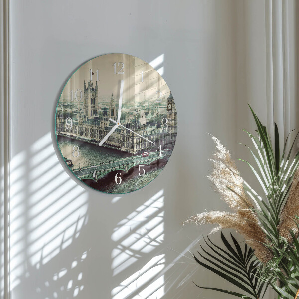 Glas wanduhr London