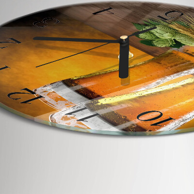 Wanduhr rund Gläser Bier