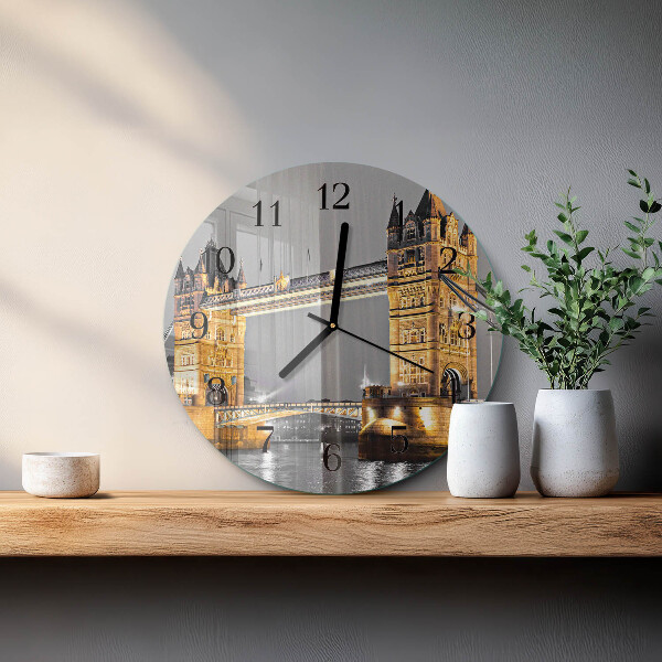 Wanduhr rund Tower Bridge
