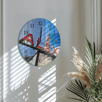 Wanduhr rund Alexanderplatz