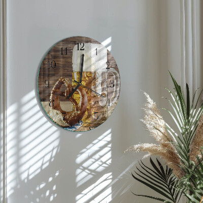 Wanduhr rund Bierbrezel