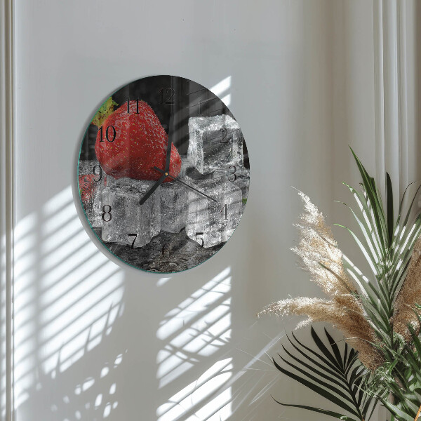 Wanduhr rund Erdbeereis