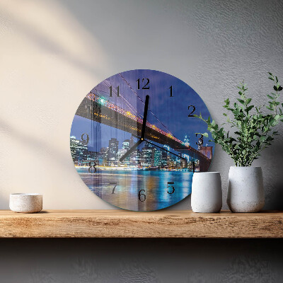 Wanduhr rund Brücke