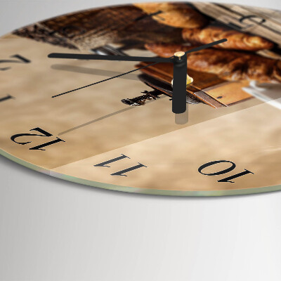 Wanduhr rund Croissants