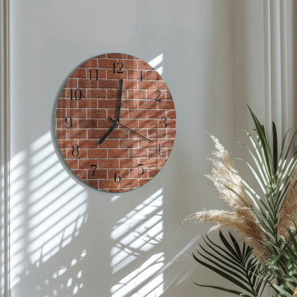 Wanduhr rund Ziegelmauer